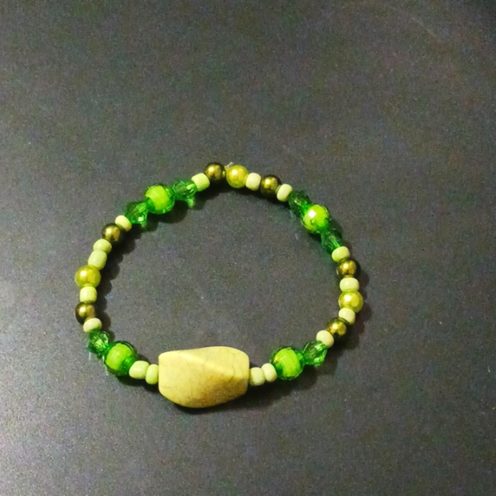 Emerald bracelet
